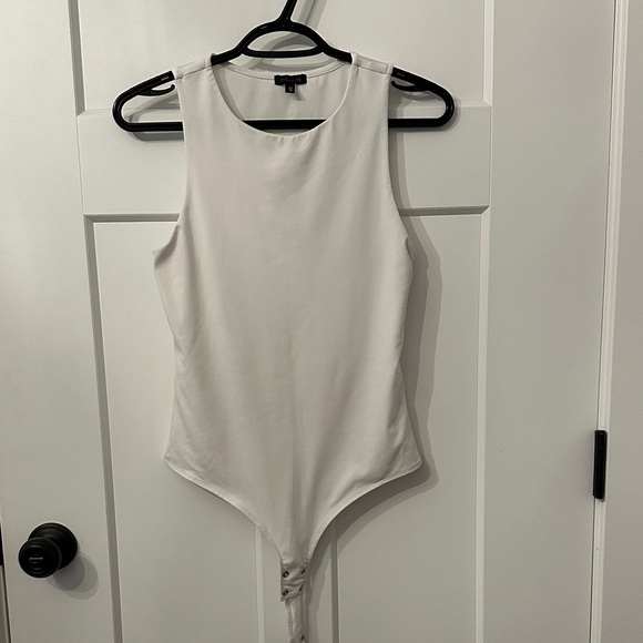 Dynamite Sculpting Tank - Picture 1 of 3